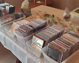 CDs of country, pop and folk
