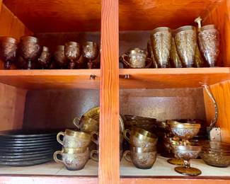 Tiara Sandwich glass in Amber