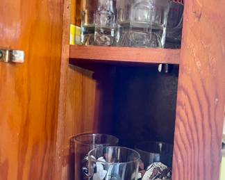 Frostie mugs, character glasses