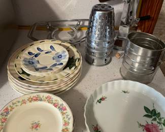 Blue Ridge, stainless shredder, pie plate