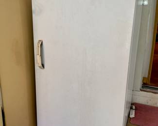 upright Frigidaire Freezer