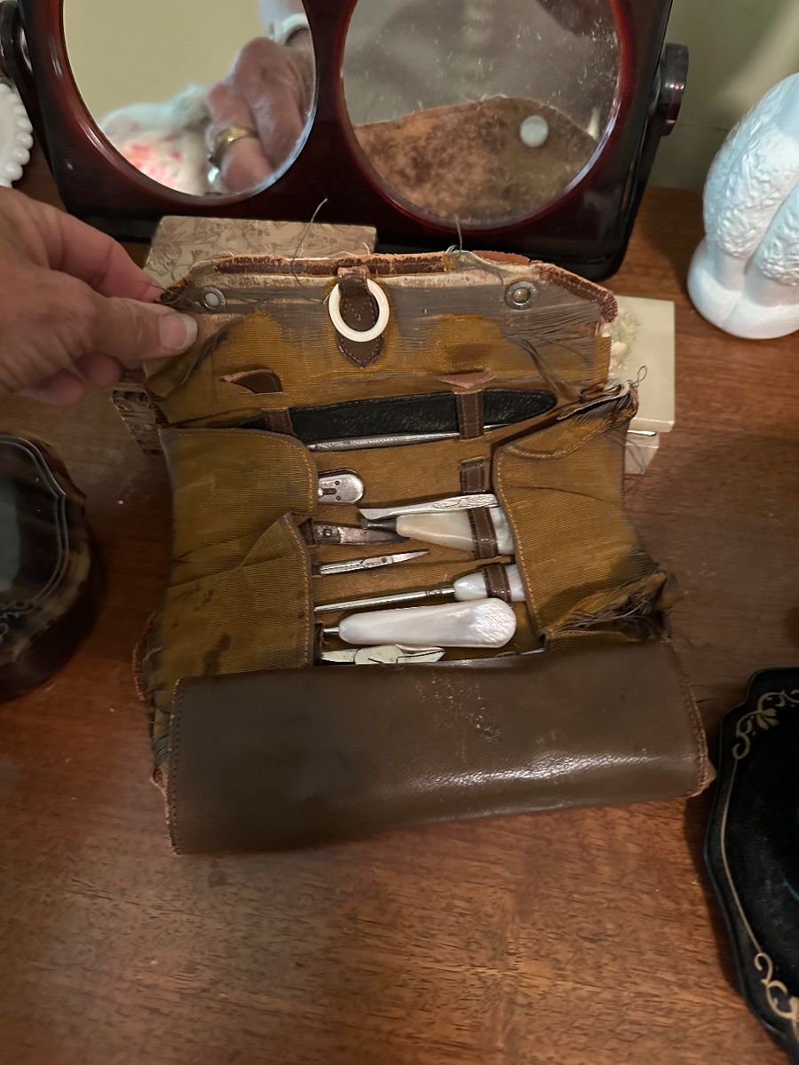 William Cohrs Estate in Lexington, MO starts on 9/21/2023