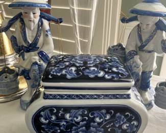 blue and white chinoiserie 