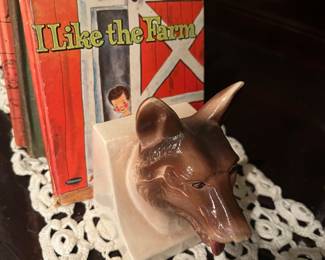 Lassie bookends and vintage books