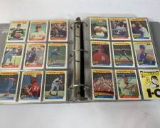 Vintage 1985-87 Fleer Baseball Trading Card Binder