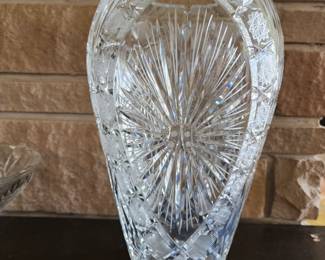 FABULOUS LARGE CUT CRYSTAL VASE