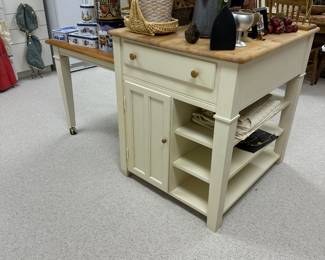 kitchen island with slide out table