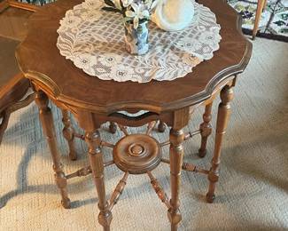 Round End Table