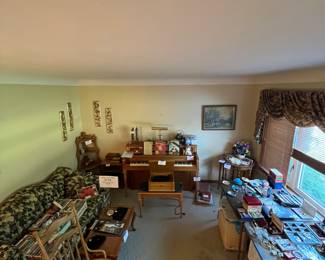 New Photo (Saturday AM). Plenty of quality items to discover! Take 25% off of everything today. 