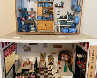 Miniature shadow boxes 