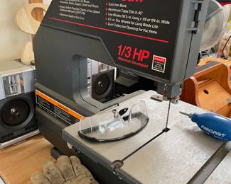Band saw