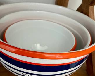 Le Creuset set of 3 bowl $35