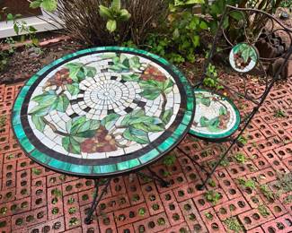 Round Mosaic Table w/ Chair (Some damage) 