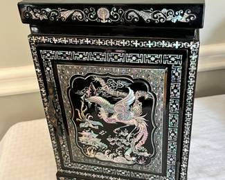 Oriental Small Jewelry Box 