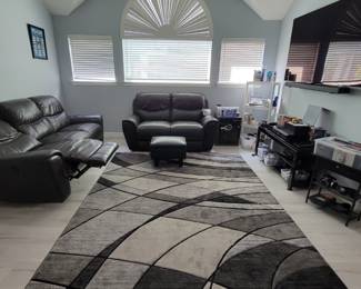 Reclining powered Sofa with USB charging in side panel