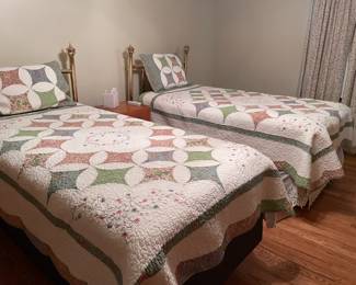 Brass Twin Beds & Quilts