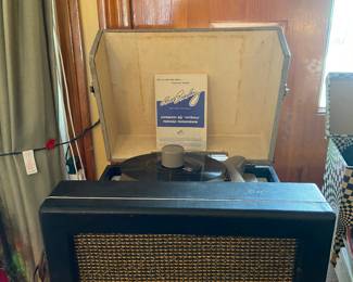 Elvis RCA Victor 45 portable phonograph