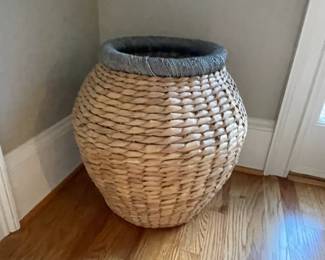 decorative woven basket, set of 2, previow.