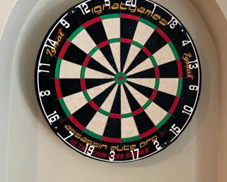 dart board