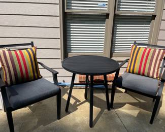 outdoor lounge 3-piece set with throw pillows