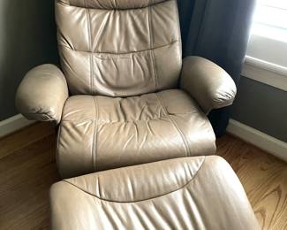 Beige leather recliner
