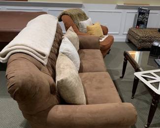 Tufted Suede Couch 77"x34"x36"