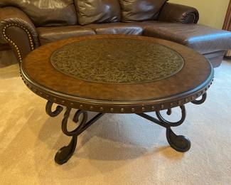 Round coffee table