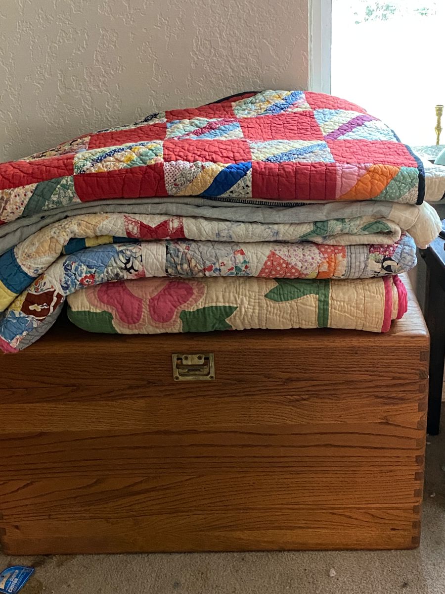 A Picker's Delight Estate Sale Bonanza starts on 9/21/2023