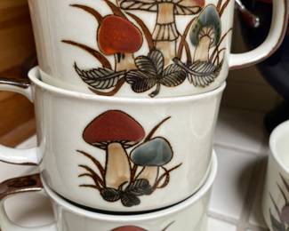 Vintage Mushroom Coffee Cups (Soup Cups)