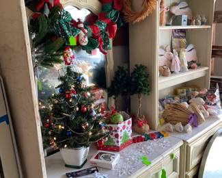 Girls Bedroom set, ready to paint