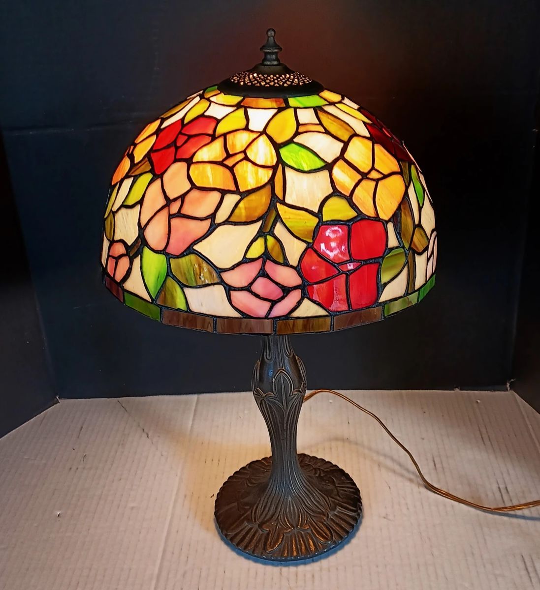 Tiffany Style Stained Glass Table Lamp, 21 Inch Tall, No Breaks, 1st Of 2