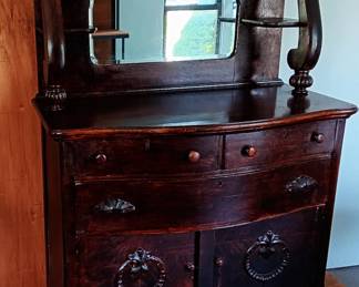 Antique Dining room sideboard, Circa 1900, Ready for restoration
Original varnish, Clean beveled mirror
45 wide, 25 deep,64 high