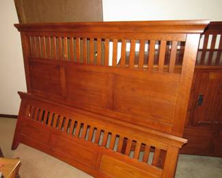 Queen size headboard and footboard
