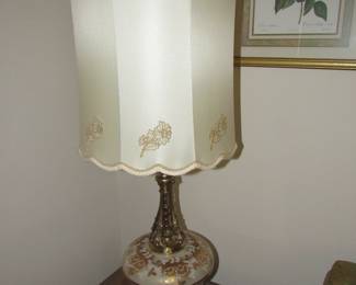 Pair of gorgeous lamps with shades!