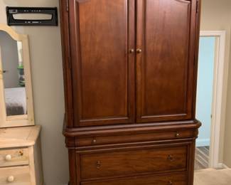 Armoire