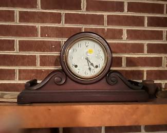 Ginger Bread Mantle Clock