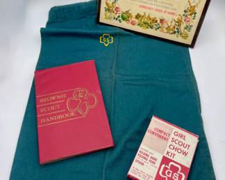Vintage Girl Scout and Brownie Scout items.