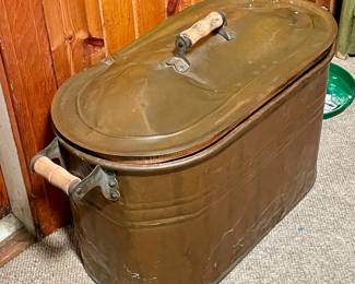 Vintage copper pot with lid.