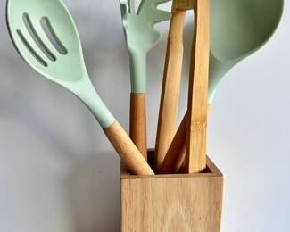 Set Of Kitchen Tools By Chef's Hand In Box & Tongs By Core, All New
Lot #: 86