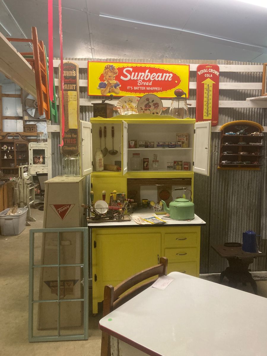 Hoosier cabinet 