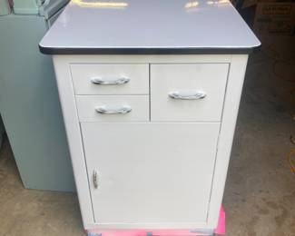 Enamel top cabinet 