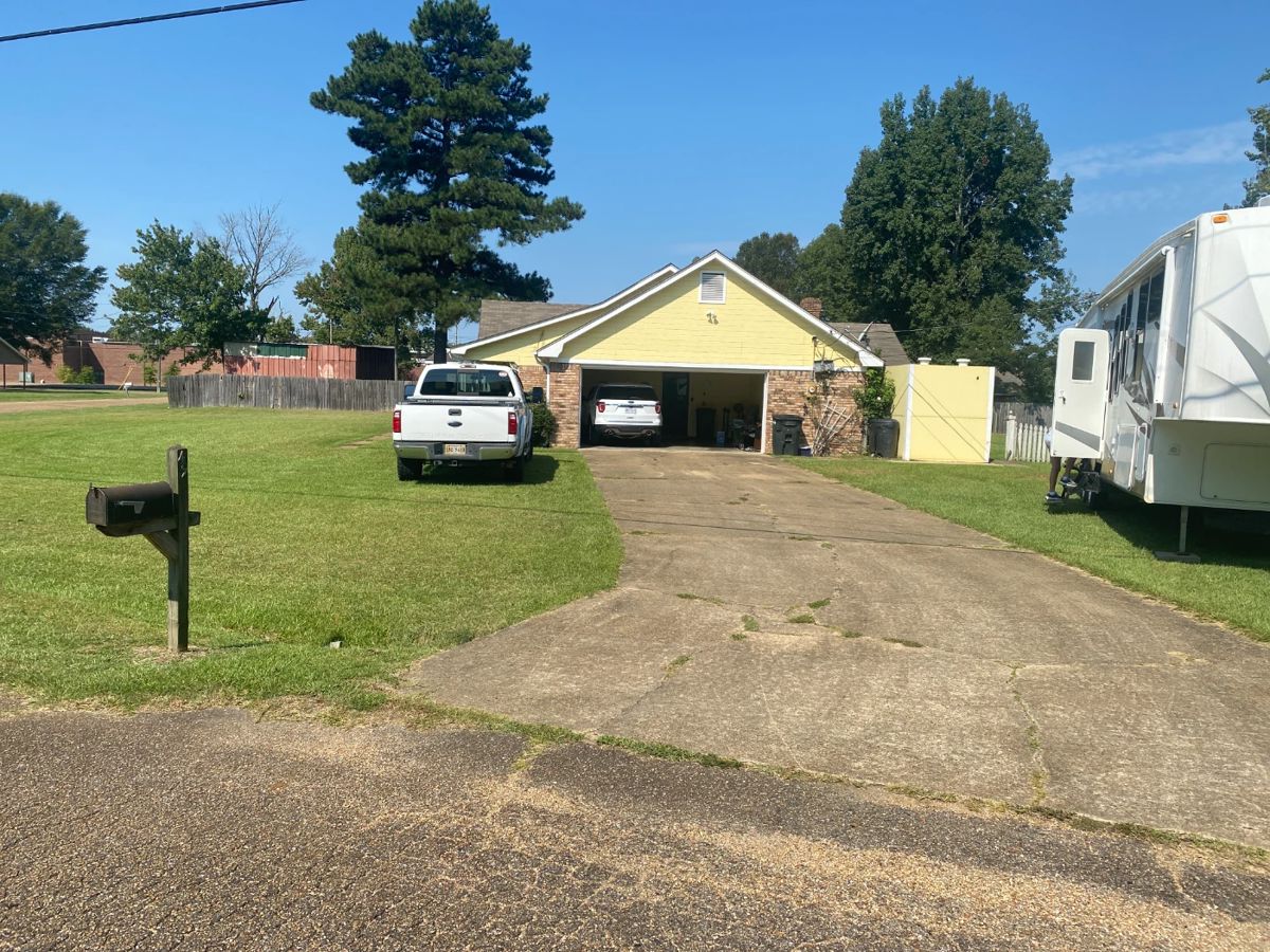 Estate Auction in Columbus, MS starts on 9/30/2023