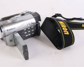 Lot 5835 Canon Optura 40 Digital Camcorder