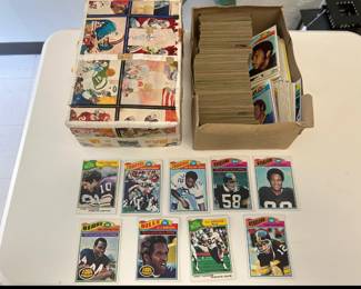Lot 5850 70s Football Cards OJ Simpson, Bradshaw, Staubach, Payton