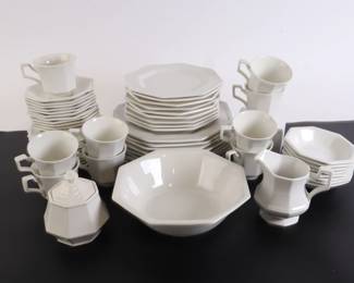 Lot 7192 Johnson Brothers White Ironstone Dinnerware
