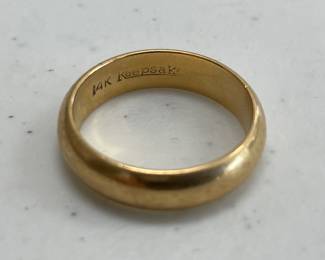 Lot 6538 14K Gold  Keepsake Band Ring  size 8  Jewelry