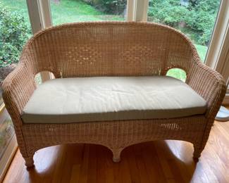 Lot 4305 Wicker Love Seat Sofa