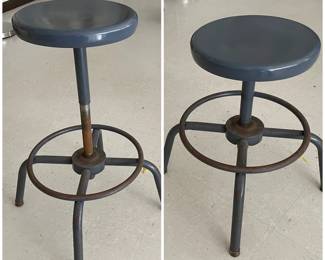 Lot 2908 Vintage Fisher Scientific Laboratory Adjustable Rotating Industrial Stool
