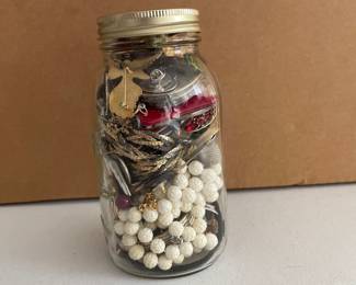 Lot 1265 Trinket Jar