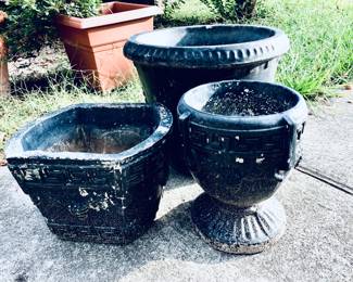 CONCRETE PLANTERS 